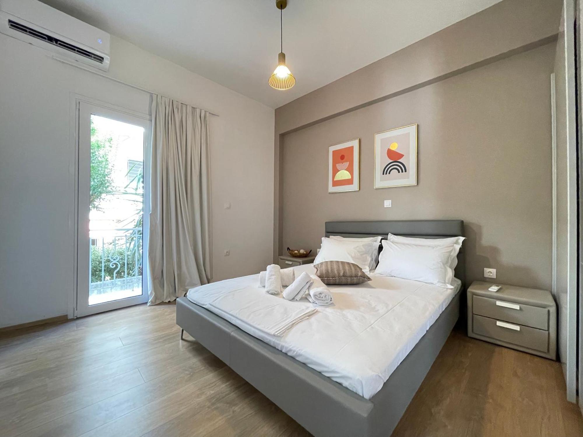 Athenean Bnb Seaside Serenity Steps From The Riviera Екстериор снимка